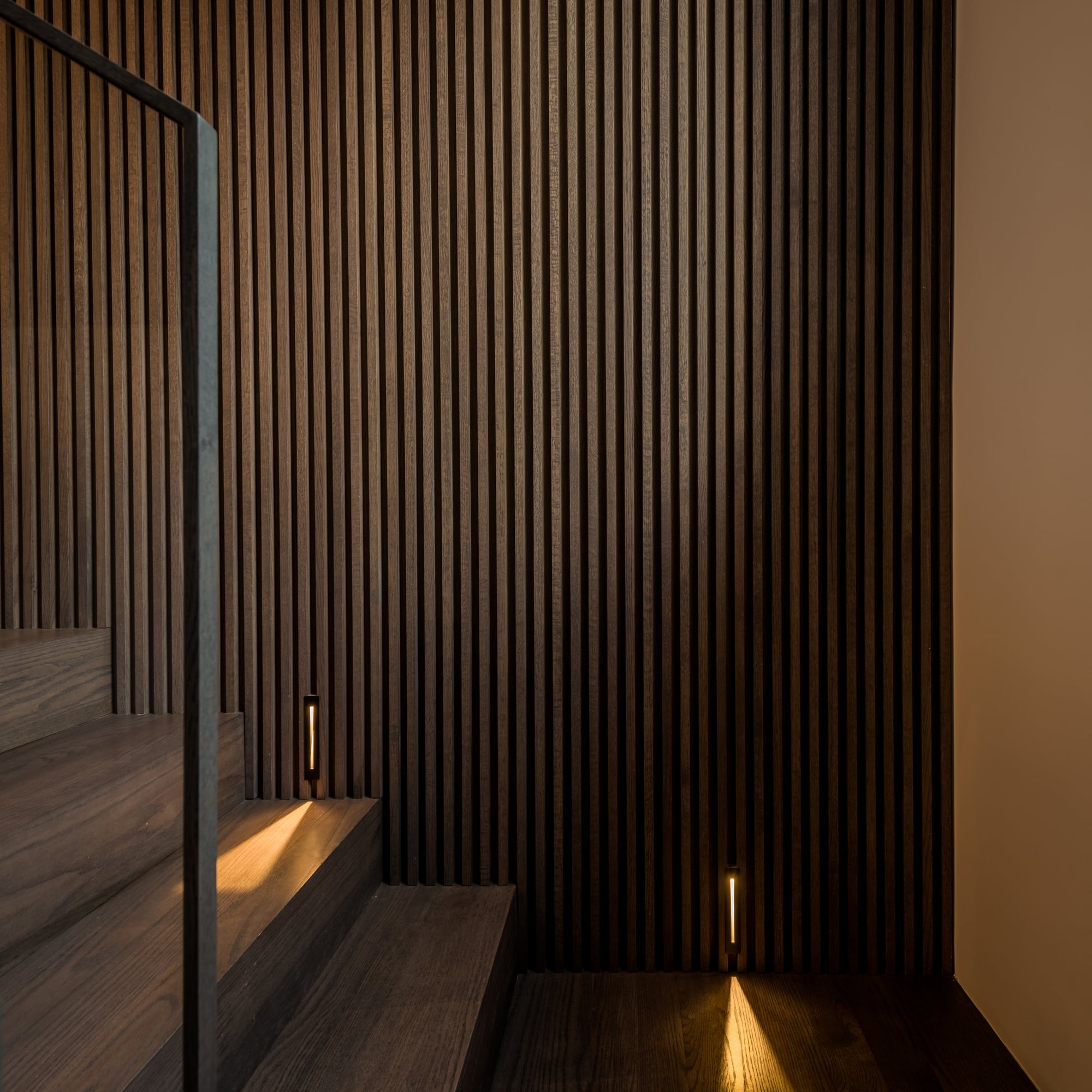 Wellness area at Villa Zarina with slatted timber enclosure, low ambient lighting and a spa-like atmosphere