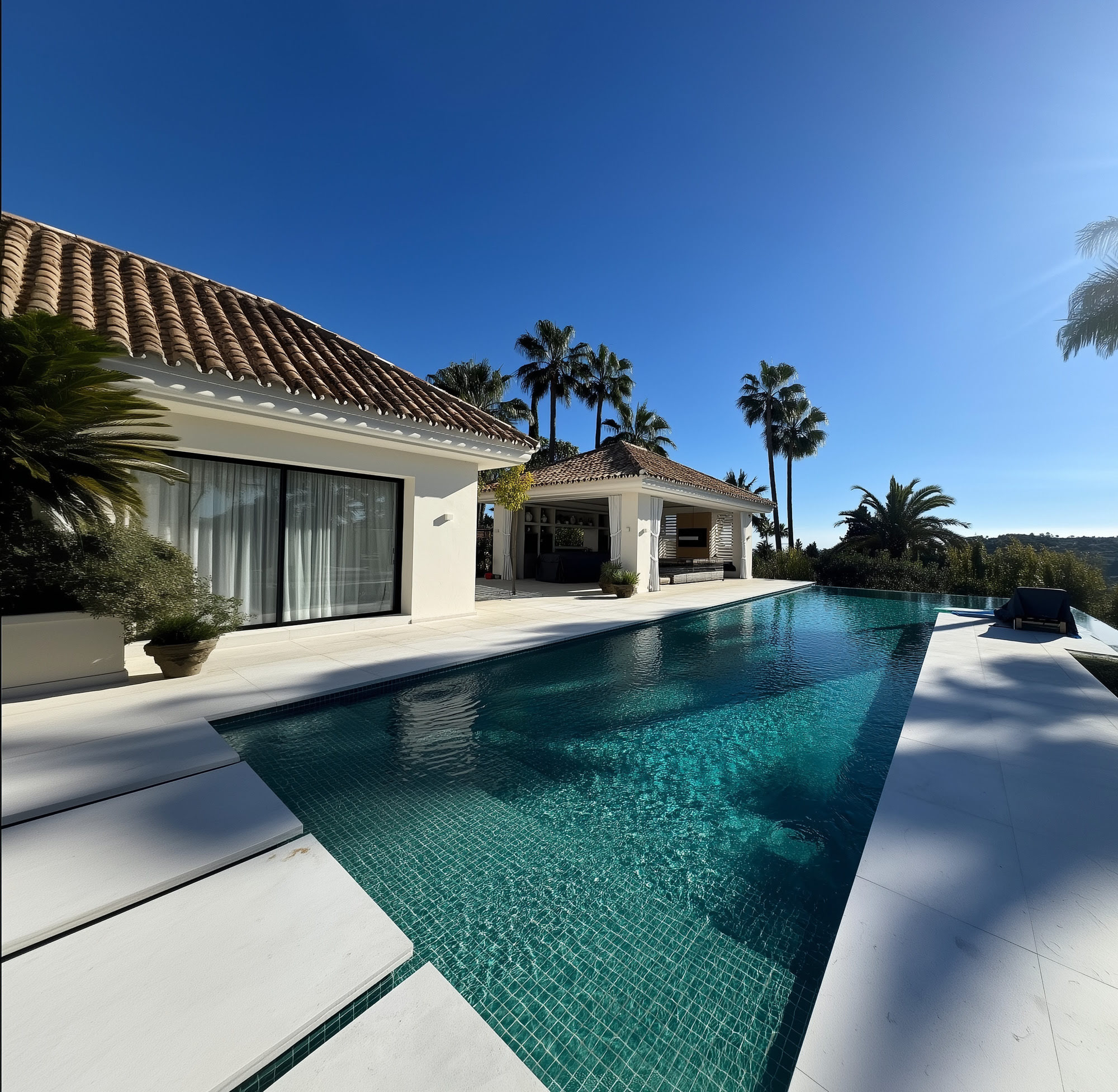 VILLA SHANGRI-LA – Mediterranean-style luxury villa with pool and refined architecture